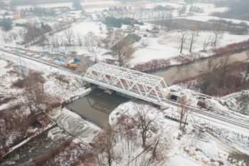Grudzień 2021: Nowy most na rzece Białej