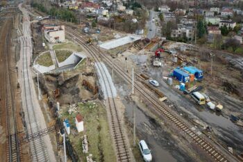 Styczeń 2023: Pociąg w Mierzęcicach i postęp praz na wiadukcie nad ul Częstochowską w Tarnowskich Górach