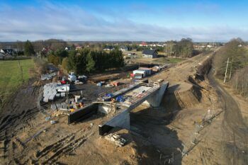 Luty 2023: Prace budowlane na wiadukcie w Woszczelach