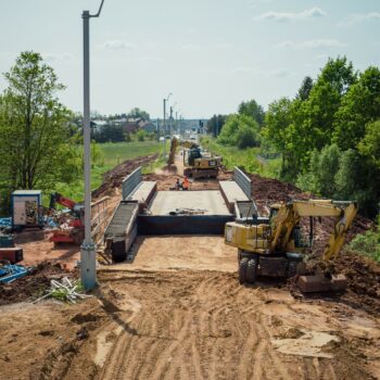 Zdjęcie: budowa mostu nad Czarną Przemszą w Siewierzu.